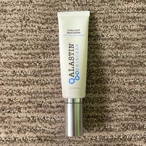Alastin ultra light moisturizer